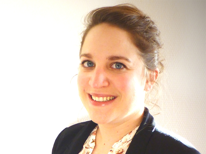 sophie-langlois-reprend-poles-display-social-media-keyade